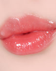 Unpa Bubi Bubi Stay Blooming Tint For Lip Cheek Multifunctional Lip Tint – A high-shine, dewy tint for lips and cheeks, formulated with nourishing Acai Berry Extract. Available in Hydrangea Coral and Paeonia Pink shades.