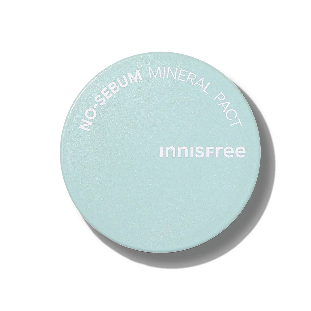 Innisfree No Sebum Mineral Pact – 8.5g compact powder that controls excess oil, fixes makeup, and leaves skin smooth and fresh without flaking