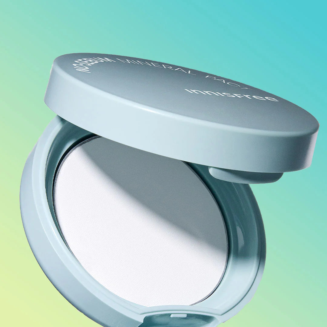 Innisfree No Sebum Mineral Pact – 8.5g compact powder that controls excess oil, fixes makeup, and leaves skin smooth and fresh without flaking
