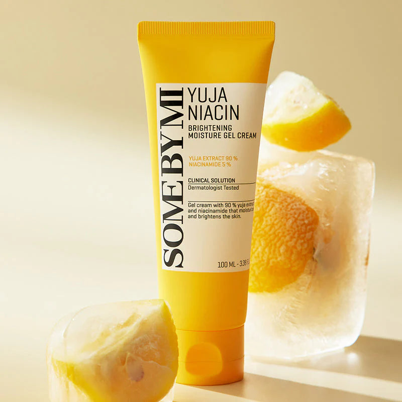Some By Mi Yuja Niacin Brightening Moisture Gel Cream – Focus on the key ingredients, including Yuja (citron) extract, Niacinamide, Glacier water, and Centella Asiatica for brighter, calmer skin.