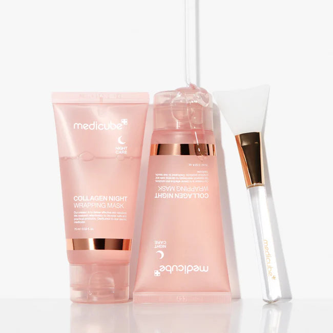 Demonstrating the creamy texture of the Medicube Collagen Night Wrapping Mask – Easy to apply and provides smooth, even coverage for an overnight treatment that rejuvenates the skin while you sleep.