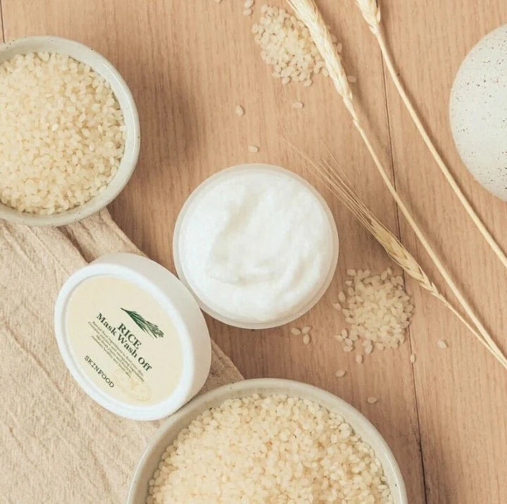 Skinfood Rice Mask Wash Off – Key ingredients: Rice Bran Water, Glycerin, and Vitamin E to nourish, hydrate, and brighten the skin.
