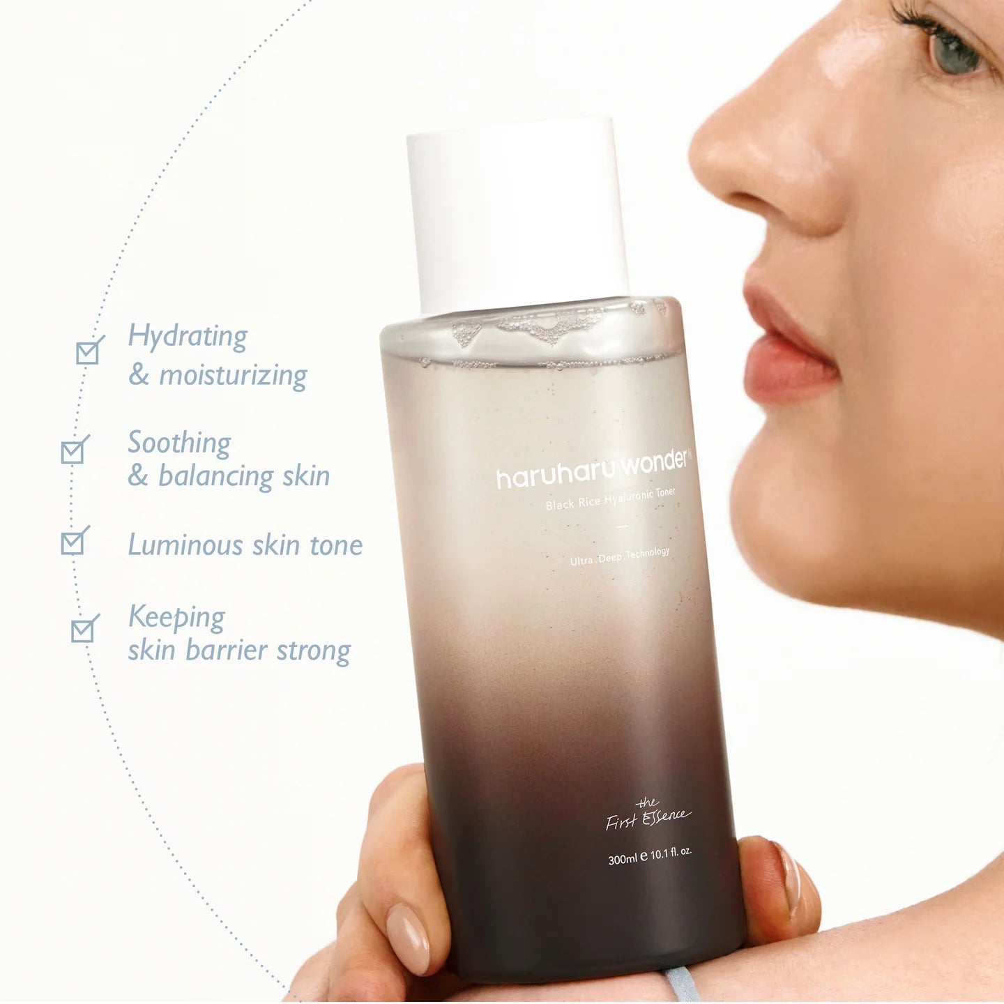 Haruharu Wonder Black Rice Hyaluronic Toner with key ingredients like fermented black rice and hyaluronic acid for deep hydration