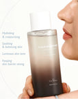 Haruharu Wonder Black Rice Hyaluronic Toner with key ingredients like fermented black rice and hyaluronic acid for deep hydration