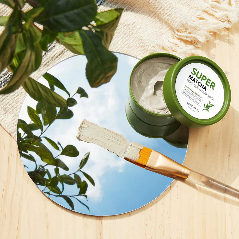 Some By Mi Super Matcha Pore Clean Clay Mask – Close-up of the clay mask applied to the face, showing its smooth texture and deep-cleaning effects on pores and blackheads.