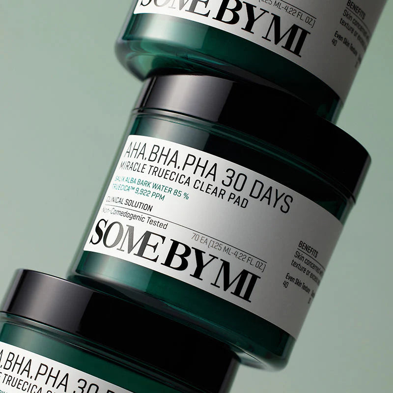 Some By Mi AHA BHA PHA 30 Days Miracle Truecica Clear Pad – Exfoliating cotton pads soaked in Truecica essence and AHA/BHA/PHA to clear acne and improve skin texture.