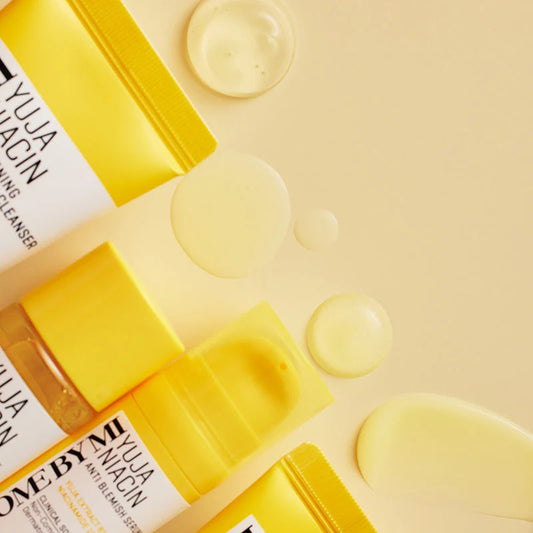 Some By Mi Yuja Niacin Set – Close-up of the toner, serum, and gel cream highlighting their brightening and hydrating properties with powerful ingredients like 90% Yuja Extract and Niacinamide.