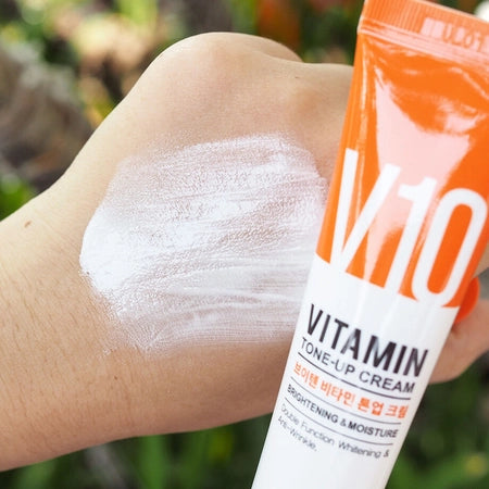 Some By Mi V10 Vitamin Tone-Up Cream – Demonstrating how to apply the cream to the face and body, gently massaging it for smooth and hydrated skin.