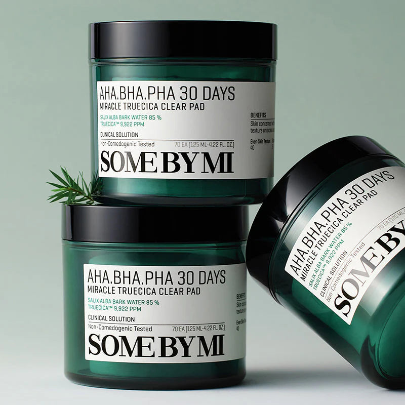 Some By Mi AHA BHA PHA 30 Days Miracle Truecica Clear Pad – Exfoliating cotton pads soaked in Truecica essence and AHA/BHA/PHA to clear acne and improve skin texture.