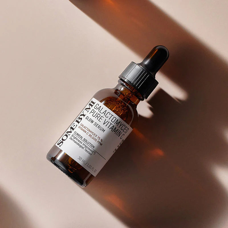 Some By Mi Galactomyces Pure Vitamin C Glow Serum – A brightening serum that helps even out skin tone and reduce dark spots for a fresh, glowing complexion.