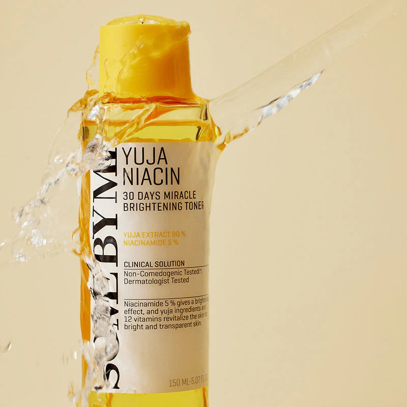 Some By Mi Yuja Niacin Brightening Toner – Toner enriched with 90% Yuja extract, Niacinamide, and Glutathione to brighten, even skin tone, and hydrate the skin for a healthy glow.