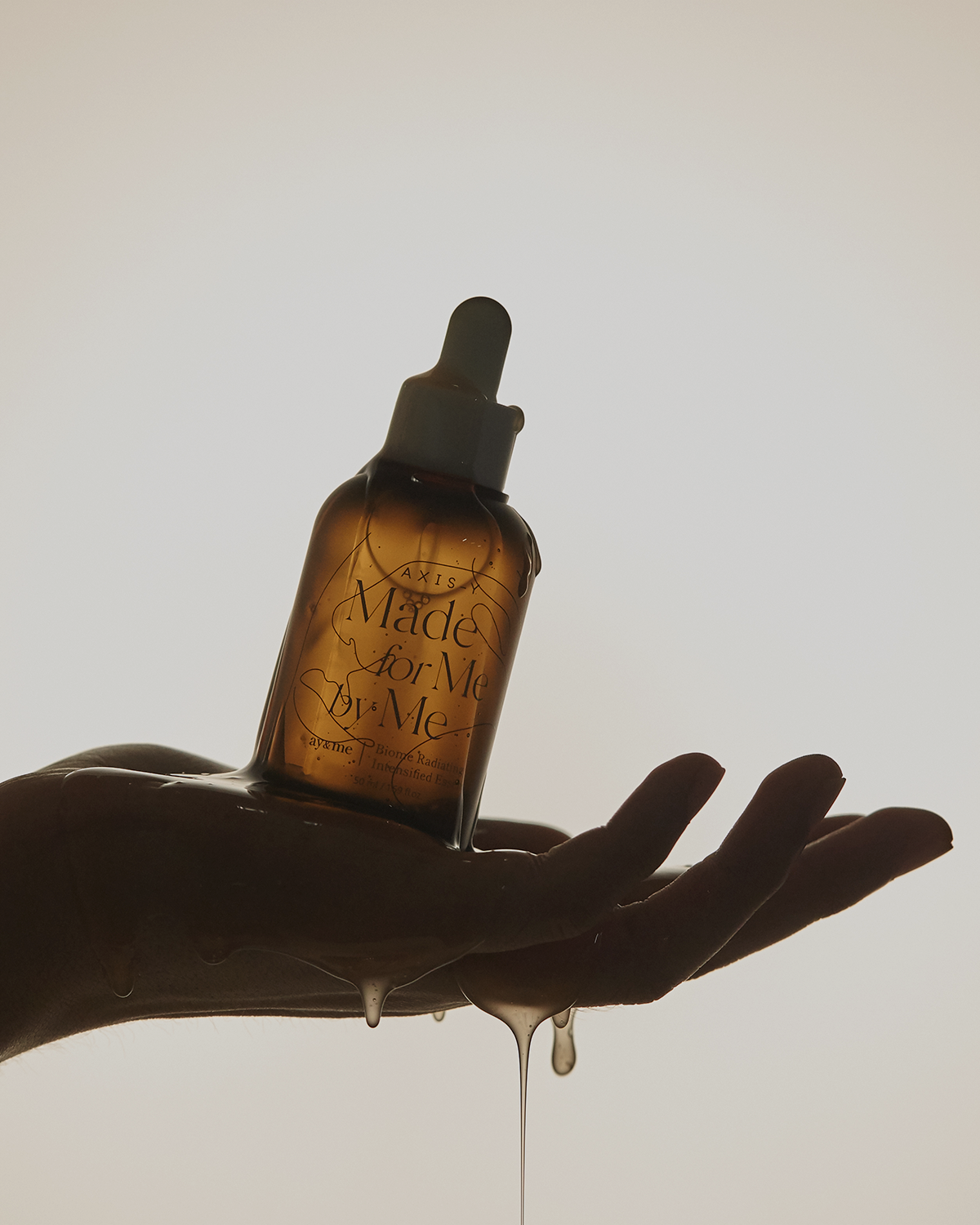 AXIS-Y Biome Radiating Intensified Essence contains calming ingredients like Mugwort and Centella Asiatica to soothe and protect sensitive skin