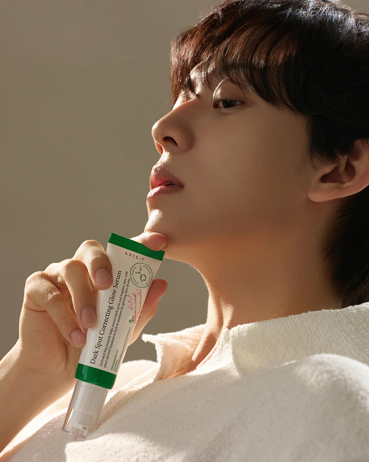 AXIS-Y Dark Spot Correcting Glow Serum helps fade dark spots and even skin tone, leaving skin bright, smooth, and radiant