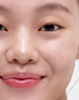 Applying Laneige Radian-C Cream – Gently massage onto face in the morning and evening for brightened, moisturized skin with a smooth finish.