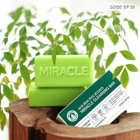 Some By Mi AHA BHA PHA 30 Days Miracle Cleansing Bar – Soap bar to cleanse, exfoliate, and treat acne with tea tree extract and gentle AHAs.