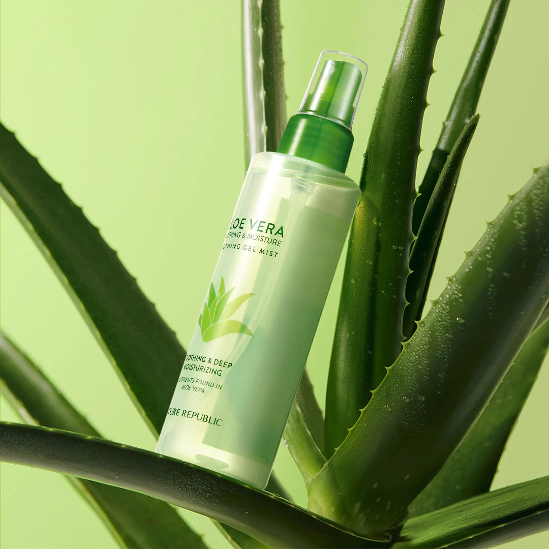 Nature Republic Soothing & Moisture 92 Aloe Vera Soothing Gel Mist in a 155 ml spray bottle with refreshing aloe vera extract highlighted on the packaging.