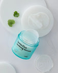 Unpa Lacto Cica Locking Serum Pads – Close-up of the serum pads soaked in a nourishing formula with Centella Asiatica, probiotics, and skin-soothing ingredients for calming irritated and sensitive skin.