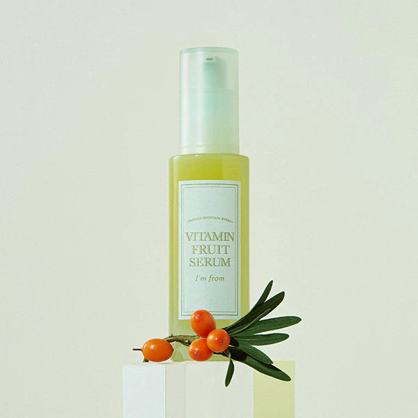 I’m From Vitamin Fruit Serum with Sea Buckthorn Extract and Vitamin C – Brightening serum for oily and sensitive skin, evens out skin tone, adds glow, and deeply moisturizes without stickiness – 30ml