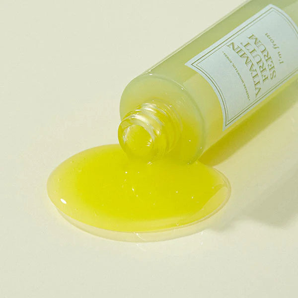 I’m From Vitamin Fruit Serum with Sea Buckthorn Extract and Vitamin C – Brightening serum for oily and sensitive skin, evens out skin tone, adds glow, and deeply moisturizes without stickiness – 30ml