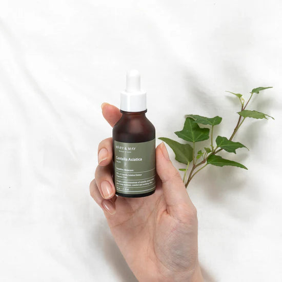 Mary & May Centella Asiatica Serum – A soothing serum with 95% Centella Asiatica Extract, designed to calm and hydrate sensitive, irritated skin while boosting elasticity and regeneration.