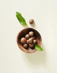Main ingredients of Innisfree Green Tea Seed Serum – Green Tea Seed Extract and Hyaluronic Acids to nourish, hydrate, and protect acne-prone skin
