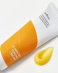Close-up of Isntree C-Niacin Toning Cream texture – smooth and lightweight formula that provides a luminous glow without feeling greasy