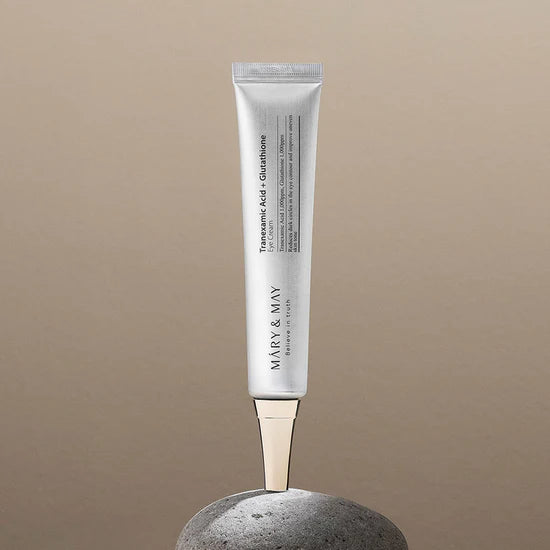 Mary & May Tranexamic Acid + Glutathione Eye Cream – A 30ml jar of brightening cream designed to reduce dark circles, fine lines, and wrinkles around the eyes with a blend of Tranexamic Acid, Glutathione, and Vitamin C.