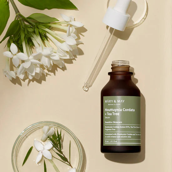 Mary & May Houttuynia Cordata Tea Tree Serum – A 30ml bottle of soothing serum formulated with 85% Houttuynia Cordata Extract and 9.7% Tea Tree Extract, designed to calm irritated skin and reduce pore size.