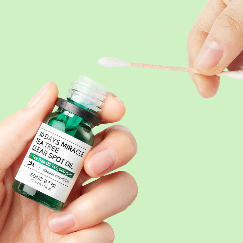Close-up of Some By Mi Tea Tree Clear Spot Oil – Lightweight, fast-absorbing oil with a smooth, non-greasy texture for acne treatment.