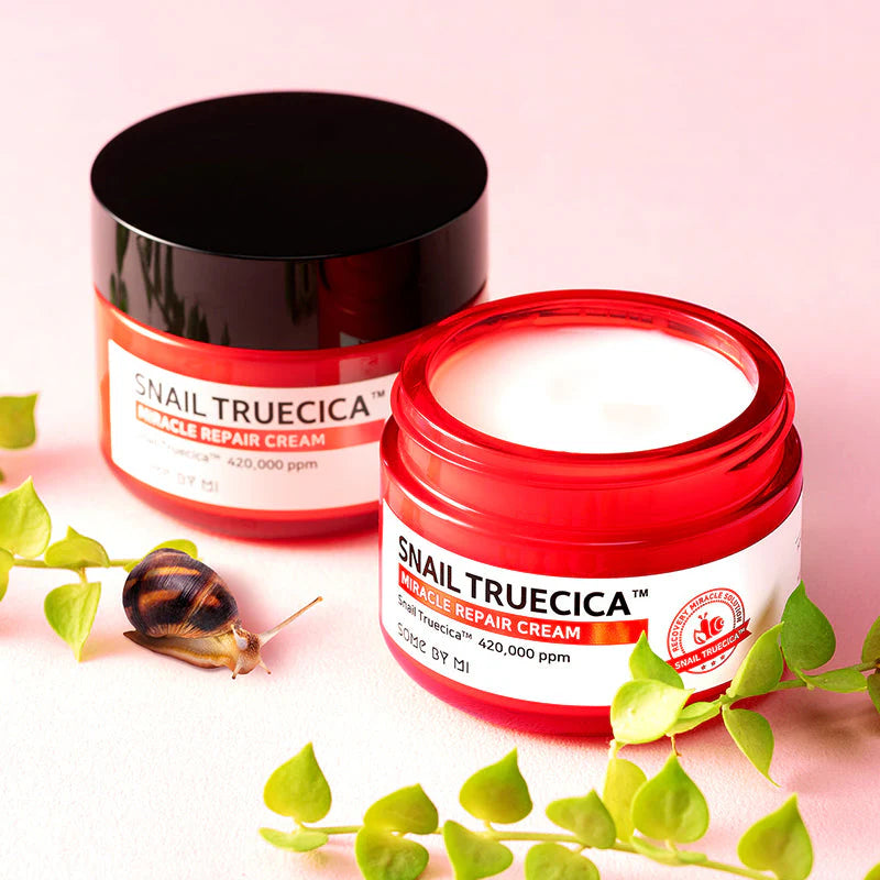 Some By Mi Snail Truecica Miracle Repair Cream – Close-up of the cream’s smooth texture, highlighting its moisturizing and repairing properties with Snail Mucin and calming ingredients.