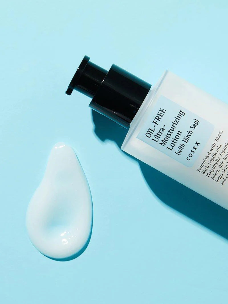 COSRX Oil Free Ultra Moisturizing Lotion – Provides long-lasting hydration without leaving a greasy residue, perfect for oily skin