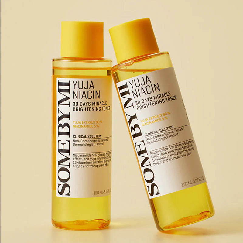 Some By Mi Yuja Niacin Brightening Toner – Toner enriched with 90% Yuja extract, Niacinamide, and Glutathione to brighten, even skin tone, and hydrate the skin for a healthy glow.