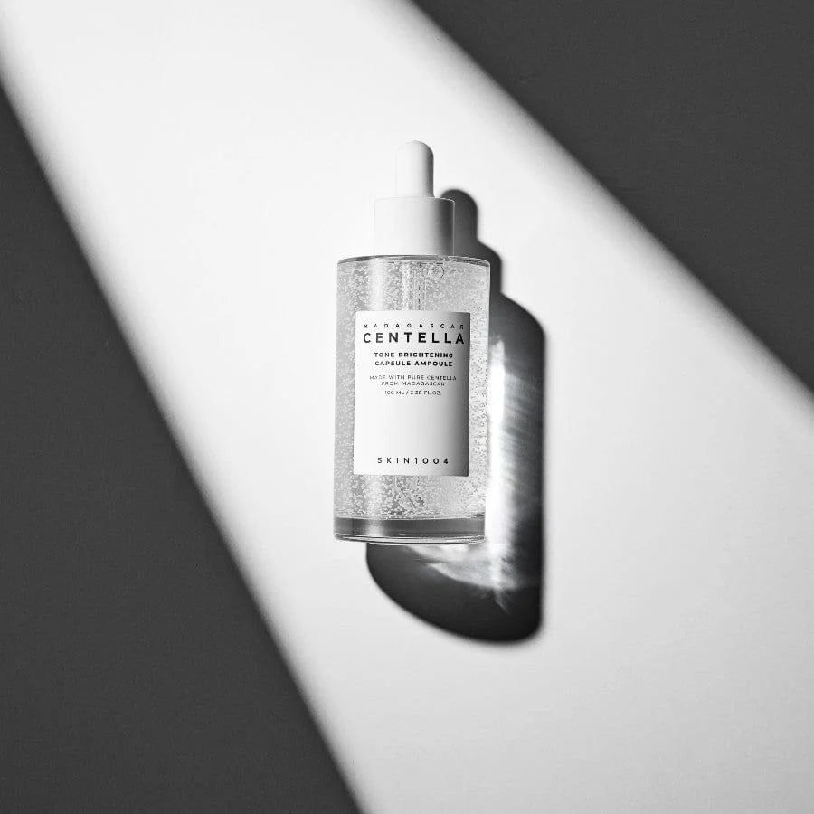 Skin1004 Centella Ampoule Tone Brightening Capsule Ampoule 50ml – Lightweight ampoule to fade dark spots and brighten skin.