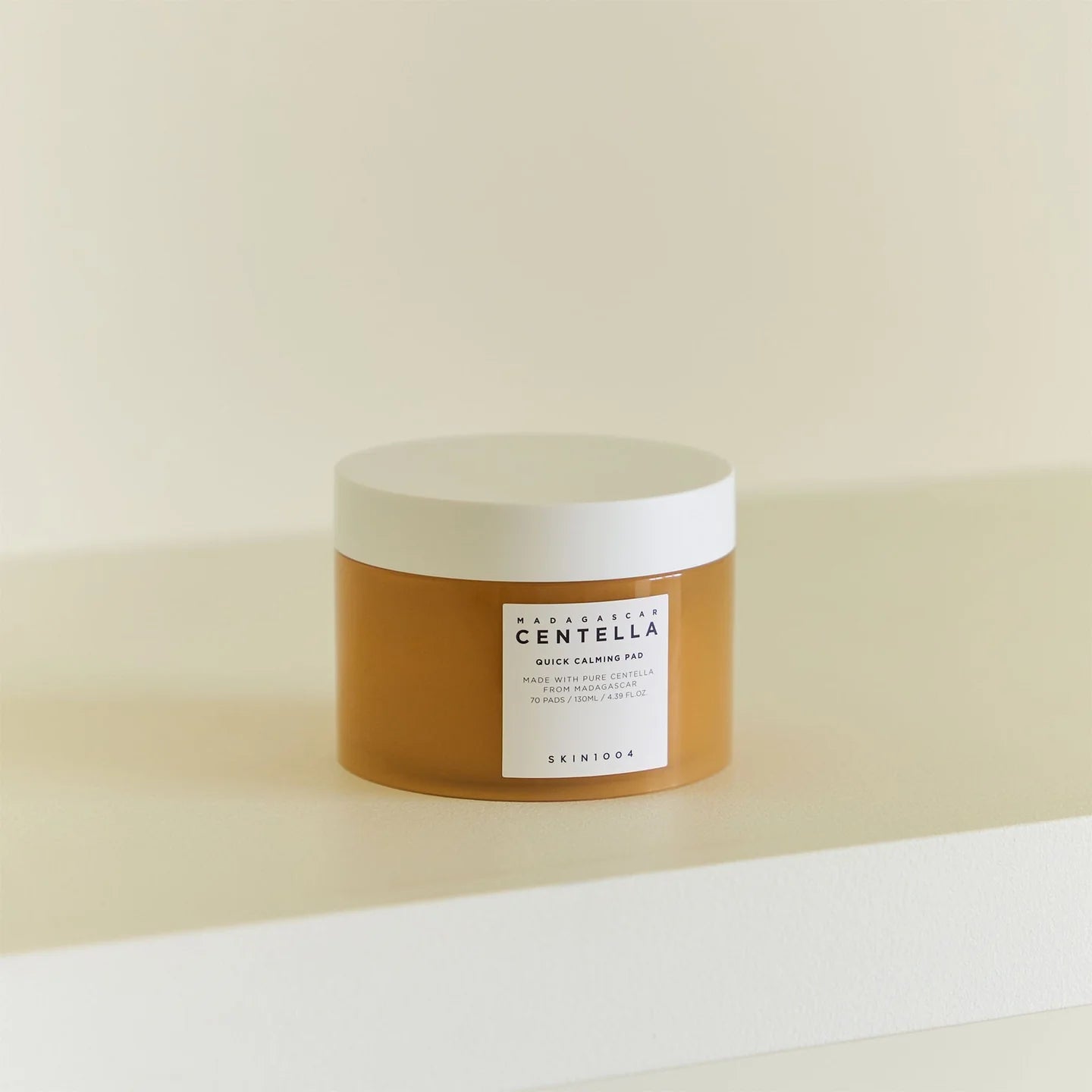 Skin1004 Madagascar Centella Quick Calming Pad – A soothing toner pad infused with Centella Asiatica and Panthenol for quick hydration and calming.