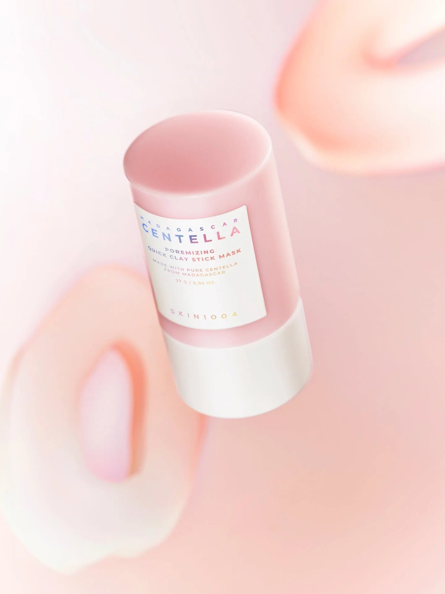 SKIN1004 Madagascar Centella Poremizing Quick Clay Stick Mask – A clay stick mask with Centella and 5 types of clay for pore-tightening and oil control.