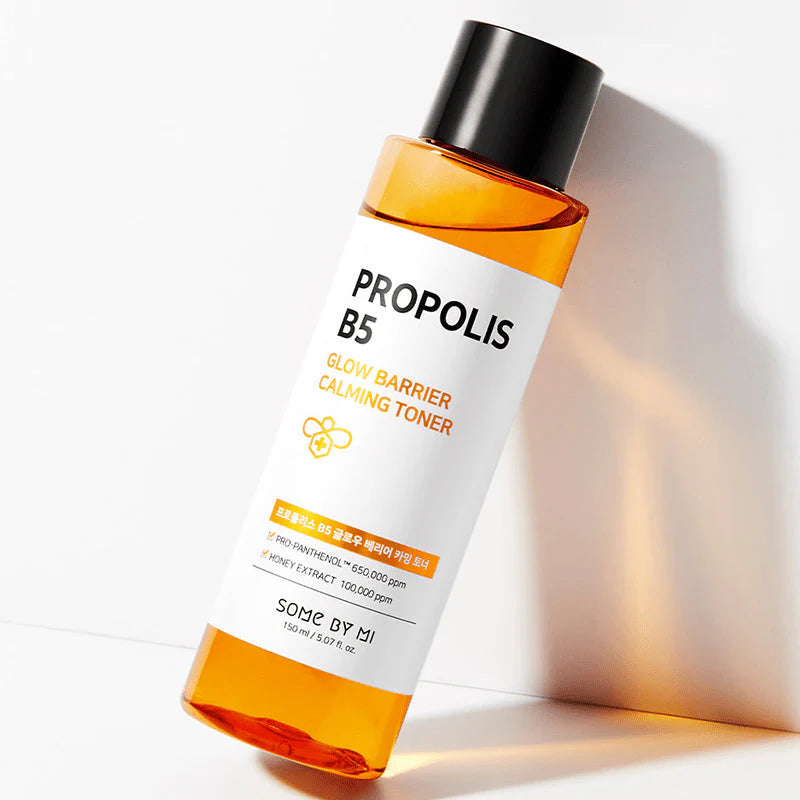 Some By Mi Propolis B5 Glow Barrier Calming Toner – A soothing and moisturizing toner with Propolis Extract, Honey, Royal Jelly, and Centella Asiatica to calm and hydrate the skin.