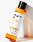 Some By Mi Propolis B5 Glow Barrier Calming Toner – A soothing and moisturizing toner with Propolis Extract, Honey, Royal Jelly, and Centella Asiatica to calm and hydrate the skin.