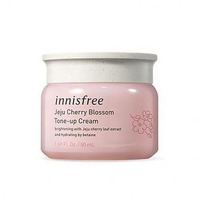 Innisfree Jeju Cherry Blossom Tone Up Cream – 50g vegan cream with Jeju Cherry Blossom Extract and Niacinamide to brighten and hydrate dull skin